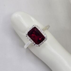 Swarovski Crystal Elements Silver Statement Ring Ruby Red Size 9.25 Prom Bridal